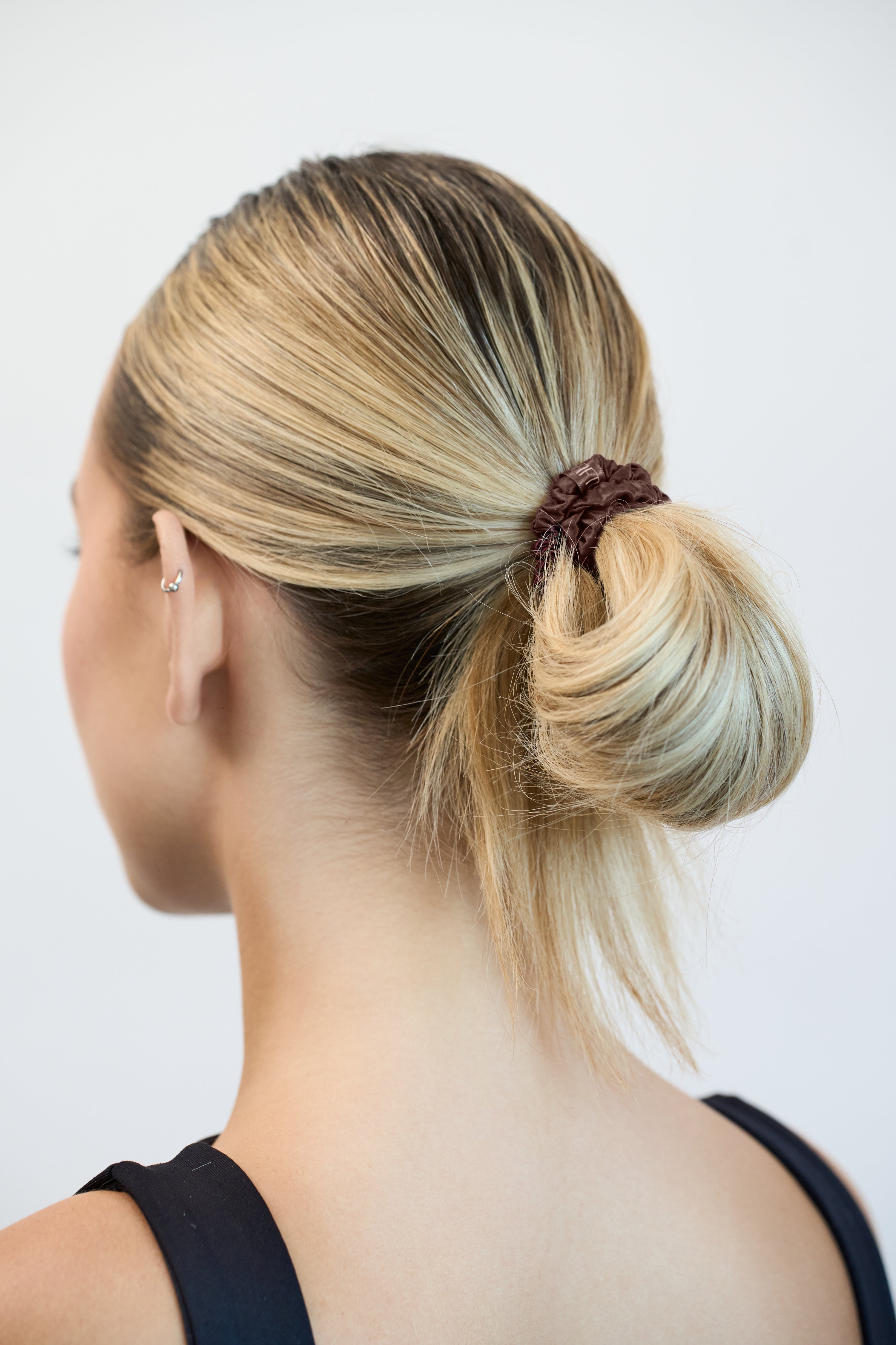 6FiftyTwo | Chocolate Slim Silk Scrunchies