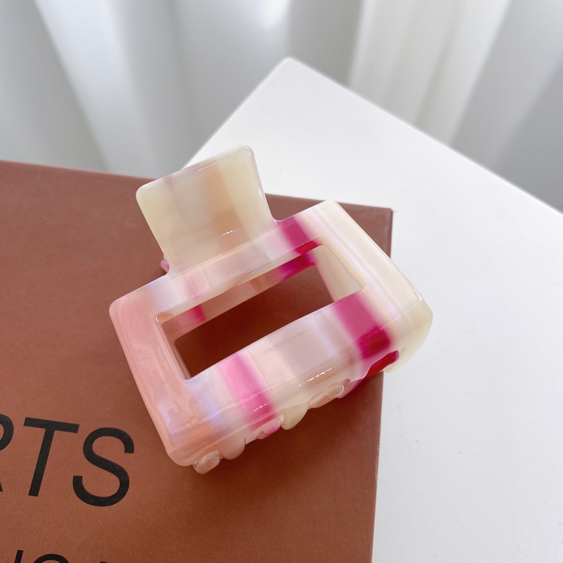 Last True Angel | Midsize Claw Clip Candy Pink Stripe 09C